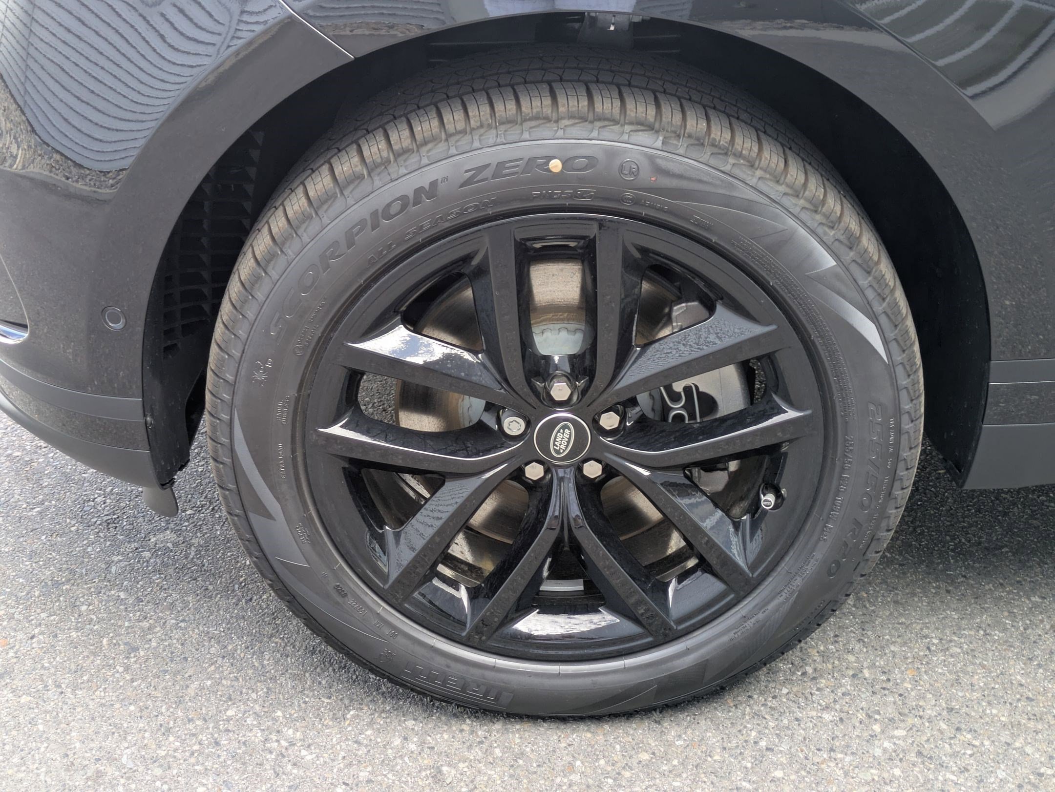 New 2026 Santorini Black Land Rover S image 11