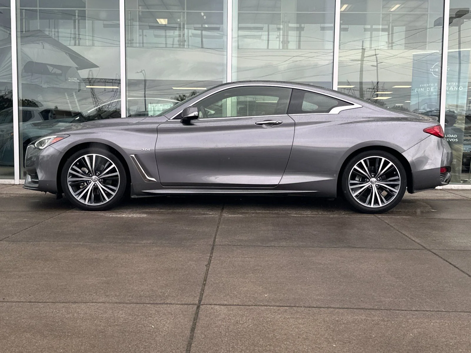 Used 2018 Graphite Shadow INFINITI 3.0t LUXE image 6