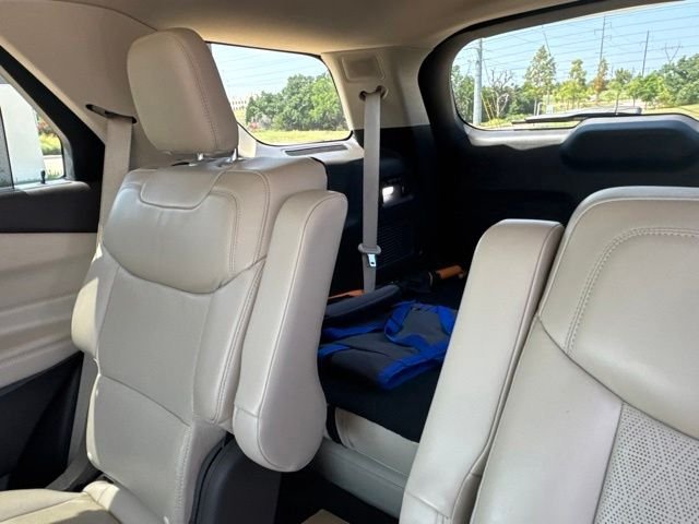 Used 2020 Blue Ford Platinum image 12