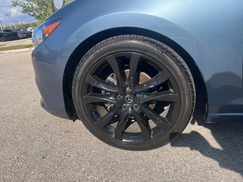 Used 2014 Blue Mazda i Grand Touring image 22