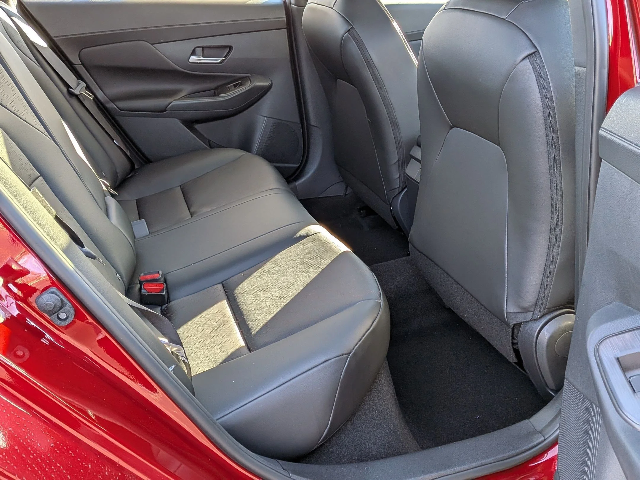 2026 Nissan Sentra SR - Photo 21