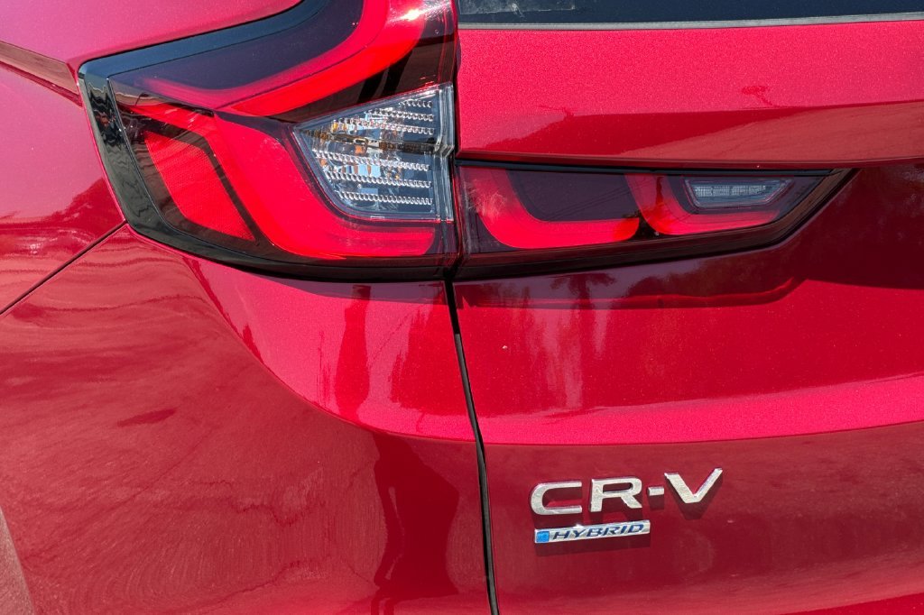 Certified Used 2025 Radiant Red Metallic Honda Sport-L image 35