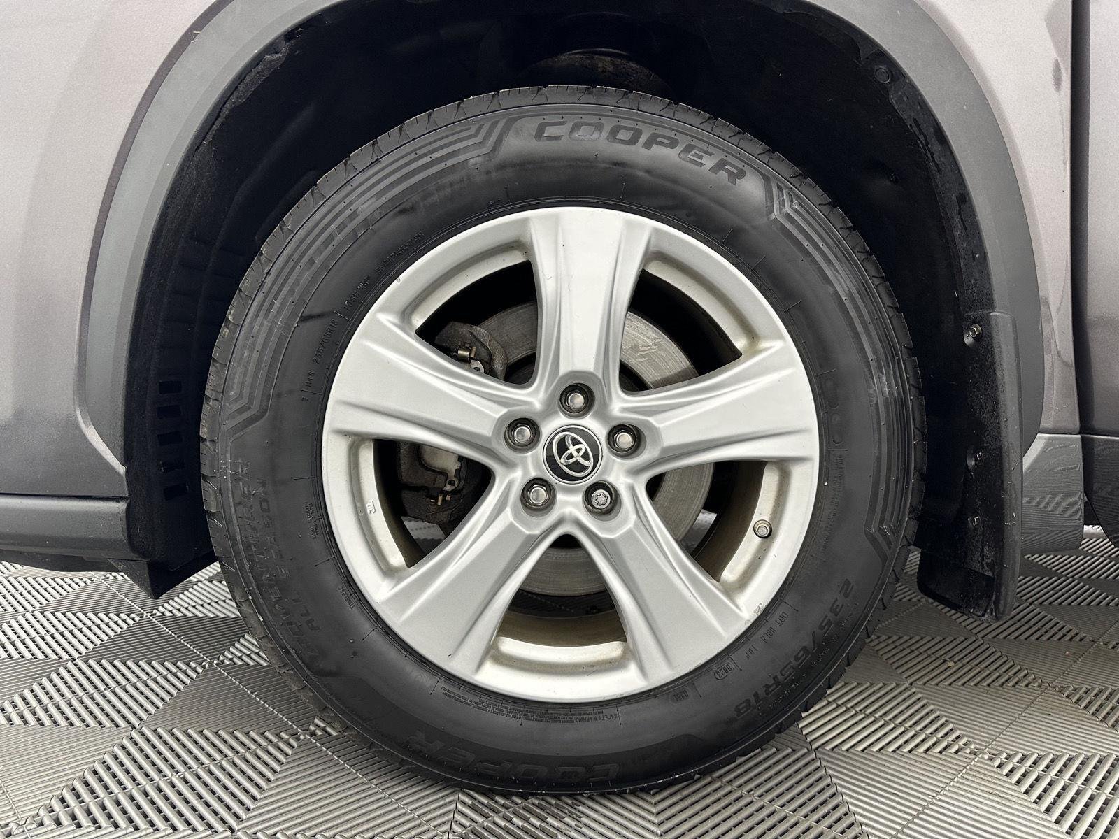Used 2021 Magnetic Gray Metallic Toyota LE image 22