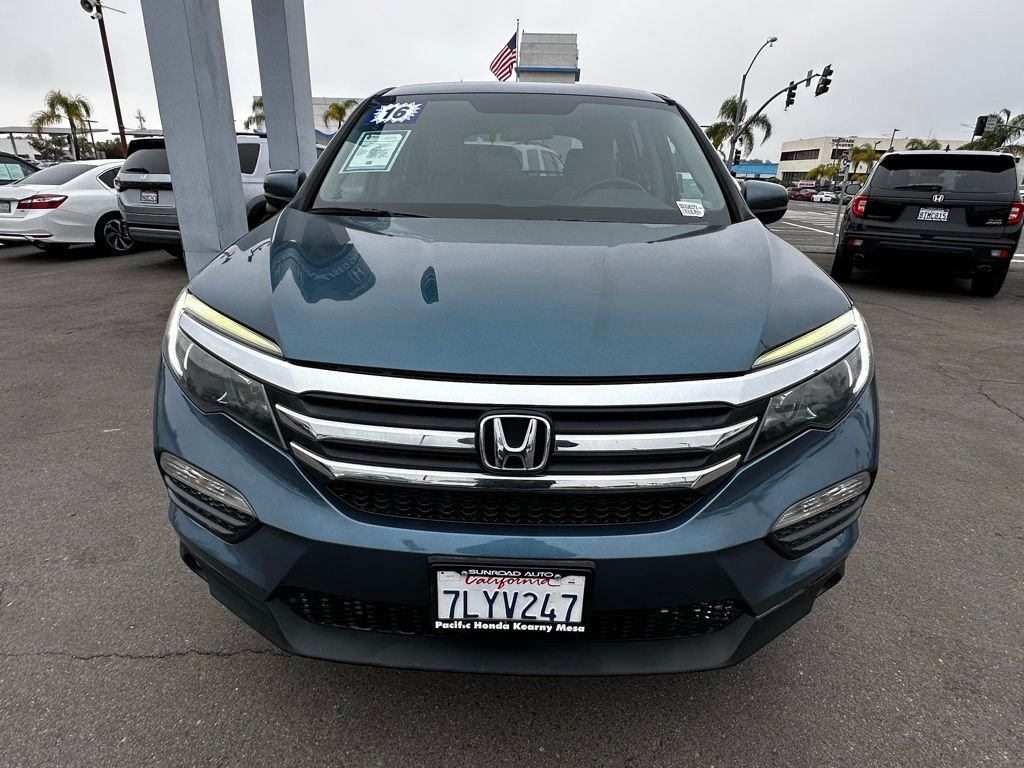 Used 2016 Blue Honda EX image 3