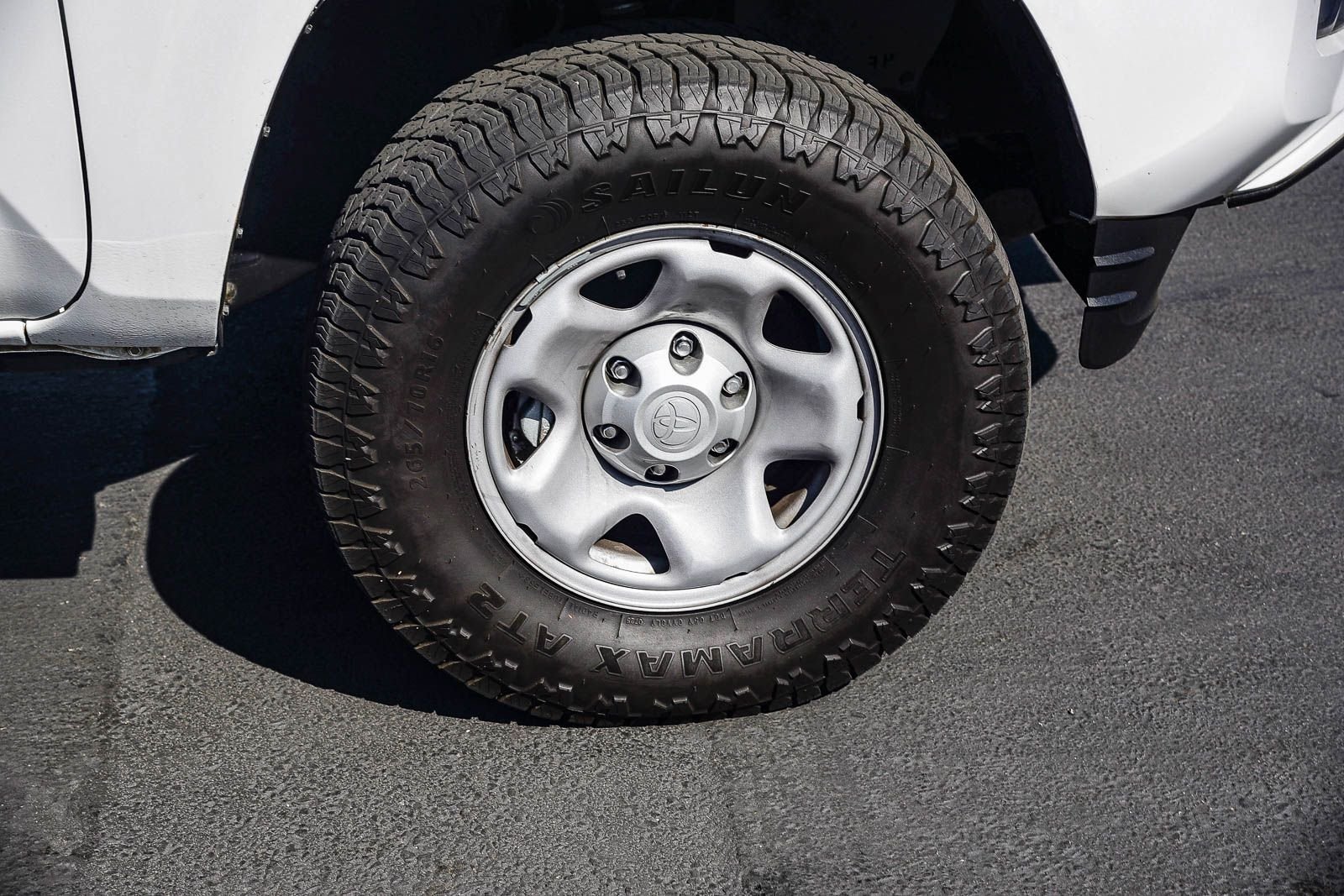2023 Toyota Tacoma SR - Photo 11