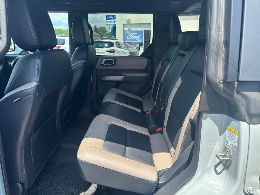 Used 2023 Gray Ford Wildtrak image 30