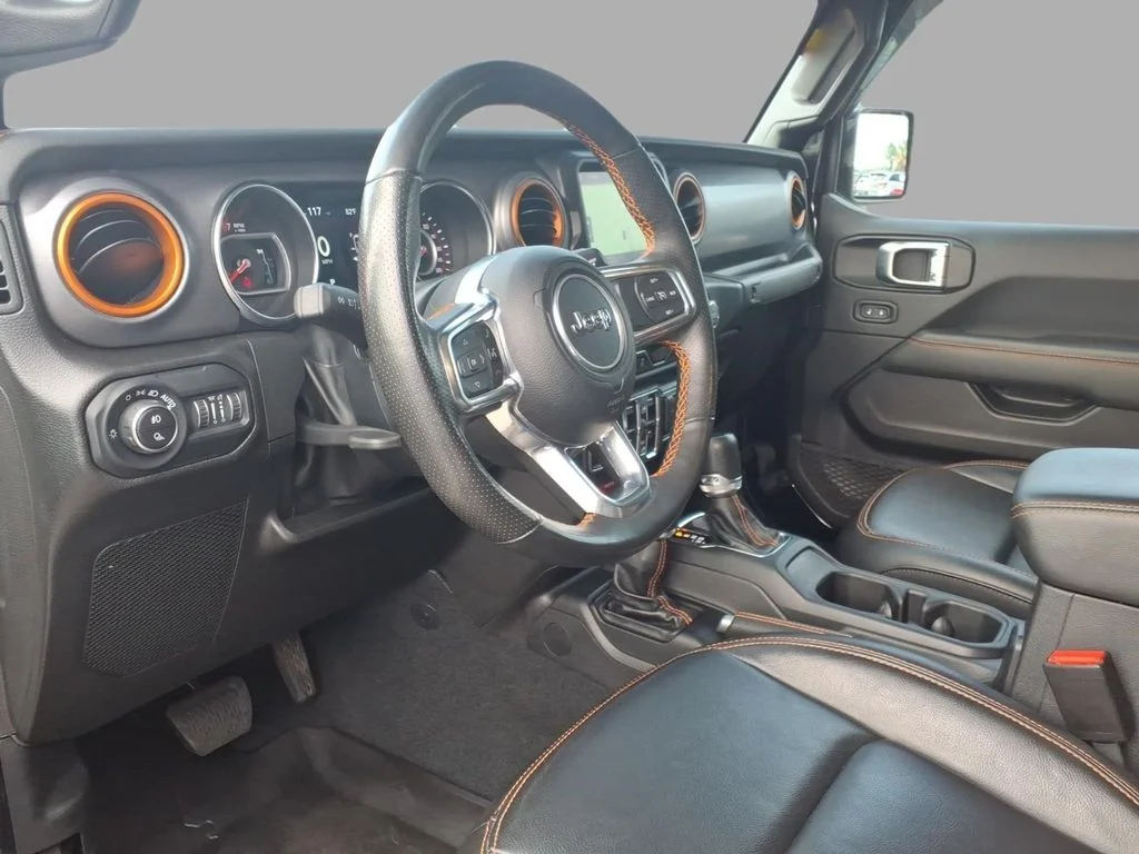 Used 2022 Black Jeep Mojave image 15