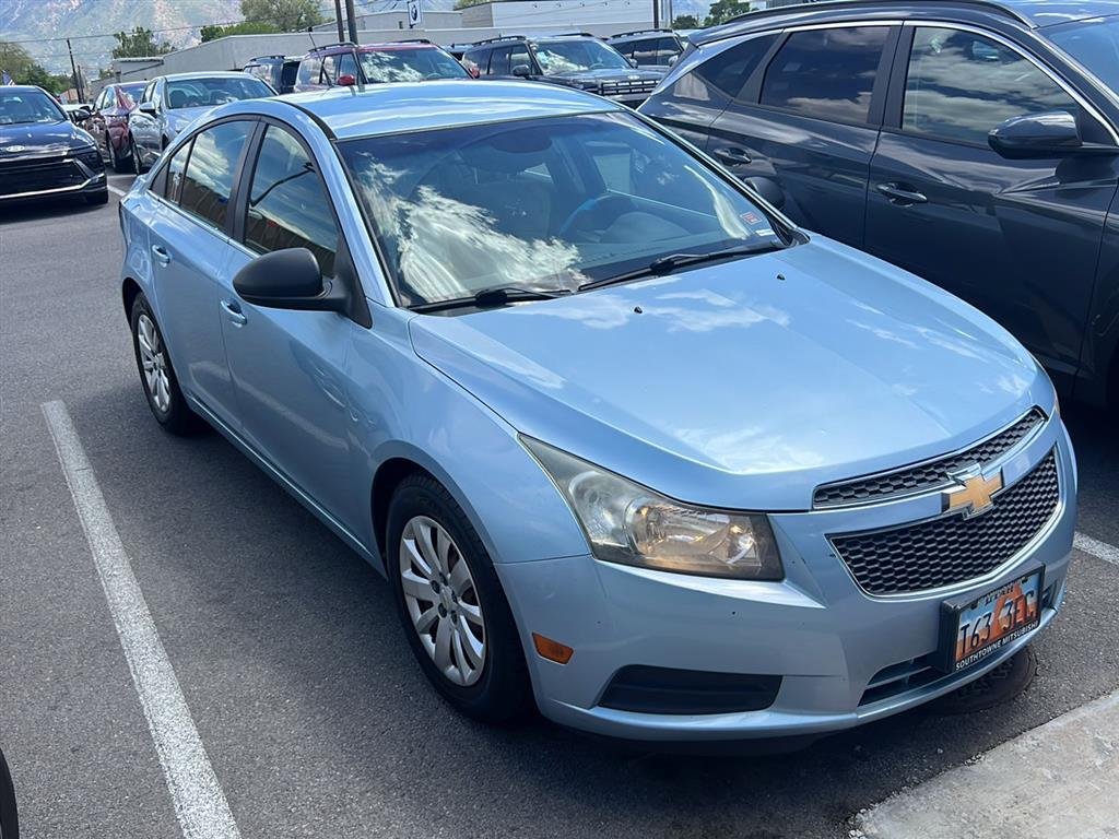 2011 Chevrolet Cruze 4-Door Sedan 2LS's photo