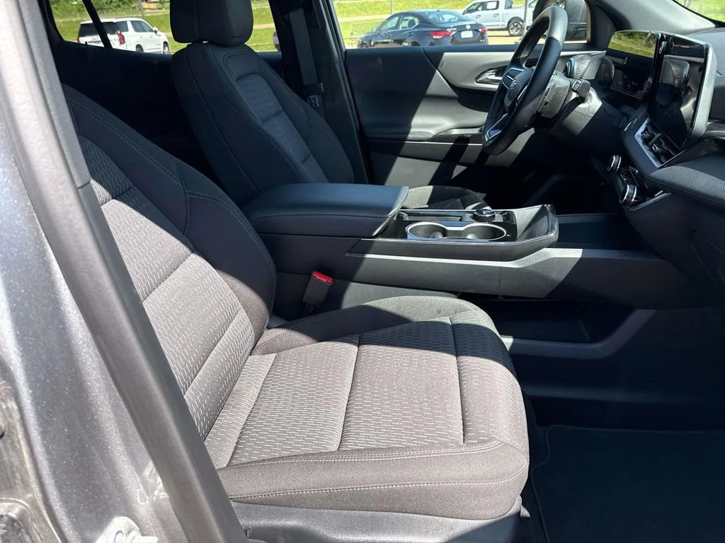 Used 2026 Sterling Gray Metallic Chevrolet LT image 19