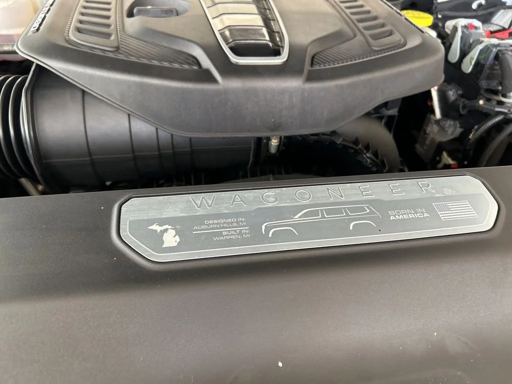Used 2025 White/off-white Jeep Series III image 13