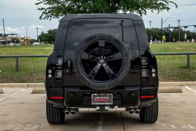 2025 Land Rover Defender V8 - Photo 11