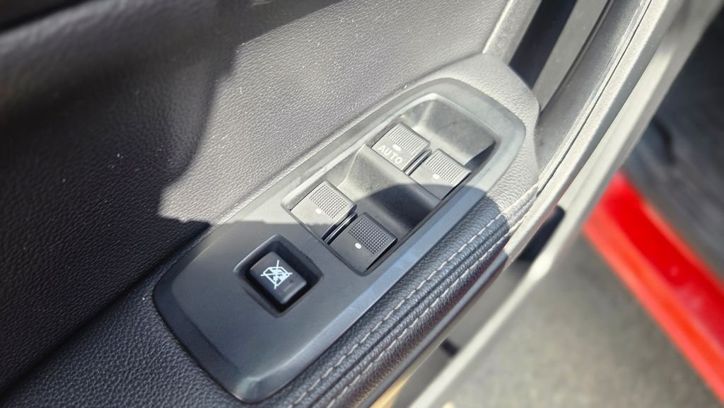 Used 2019 Red Ford Lariat image 11