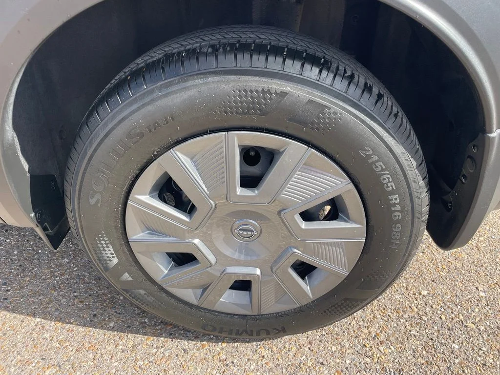 Used 2026 Gray Nissan S image 17