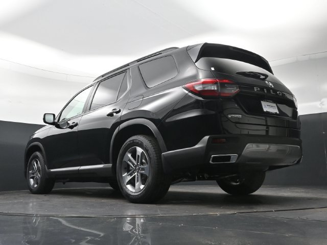 New 2026 Crystal Black Pearl Honda EX-L image 37