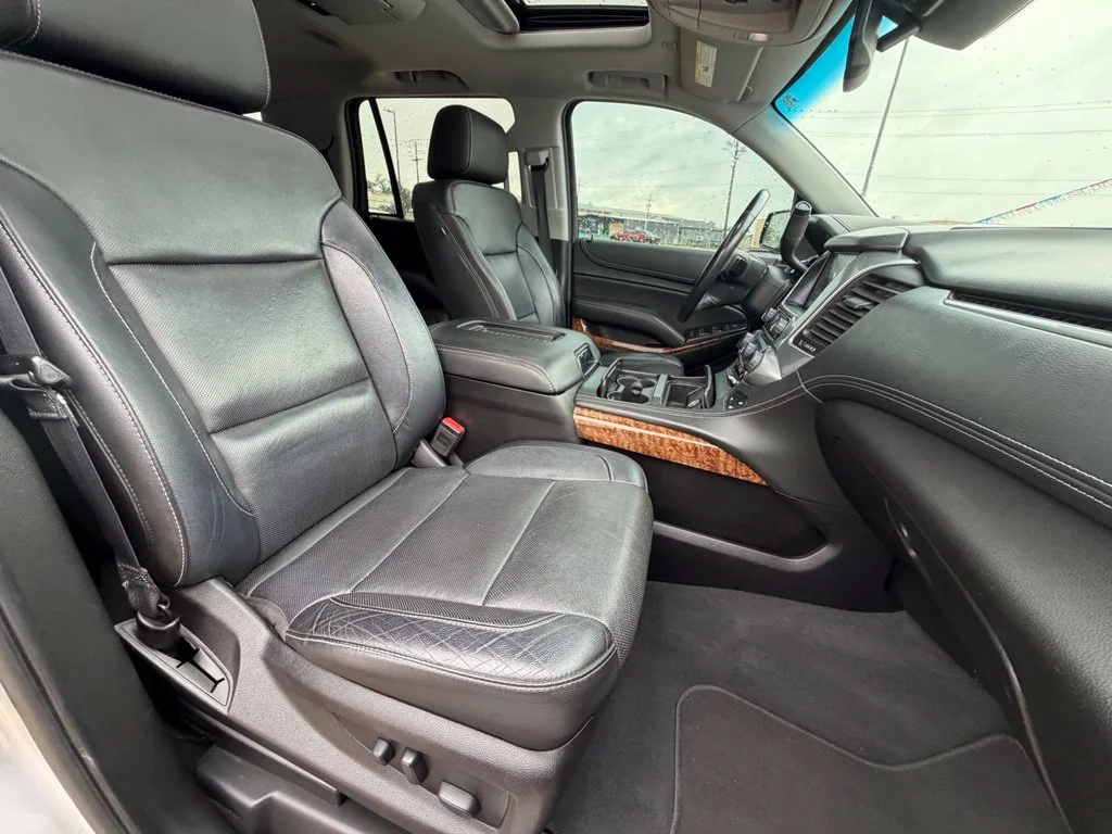 Used 2019 Silver Chevrolet Premier image 34