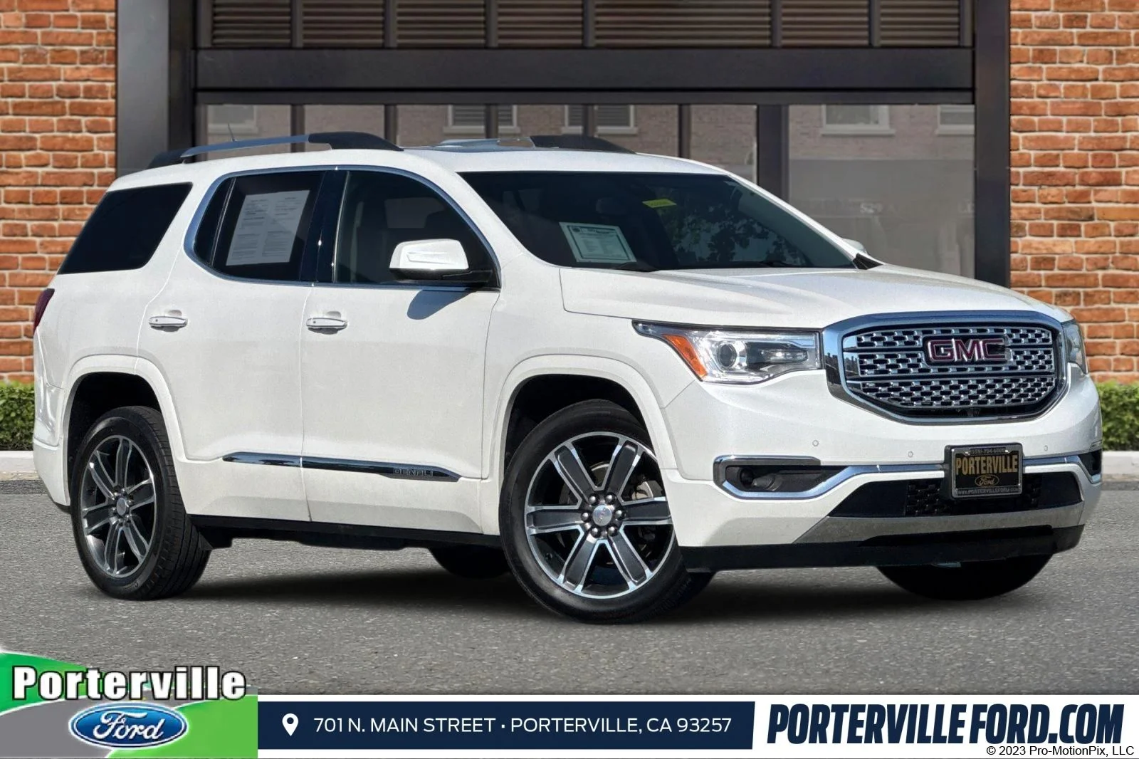 2018 GMC Acadia Denali AWD's photo