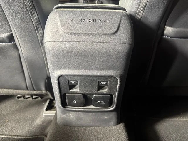 Used 2023 Red Ford Outer Banks image 13
