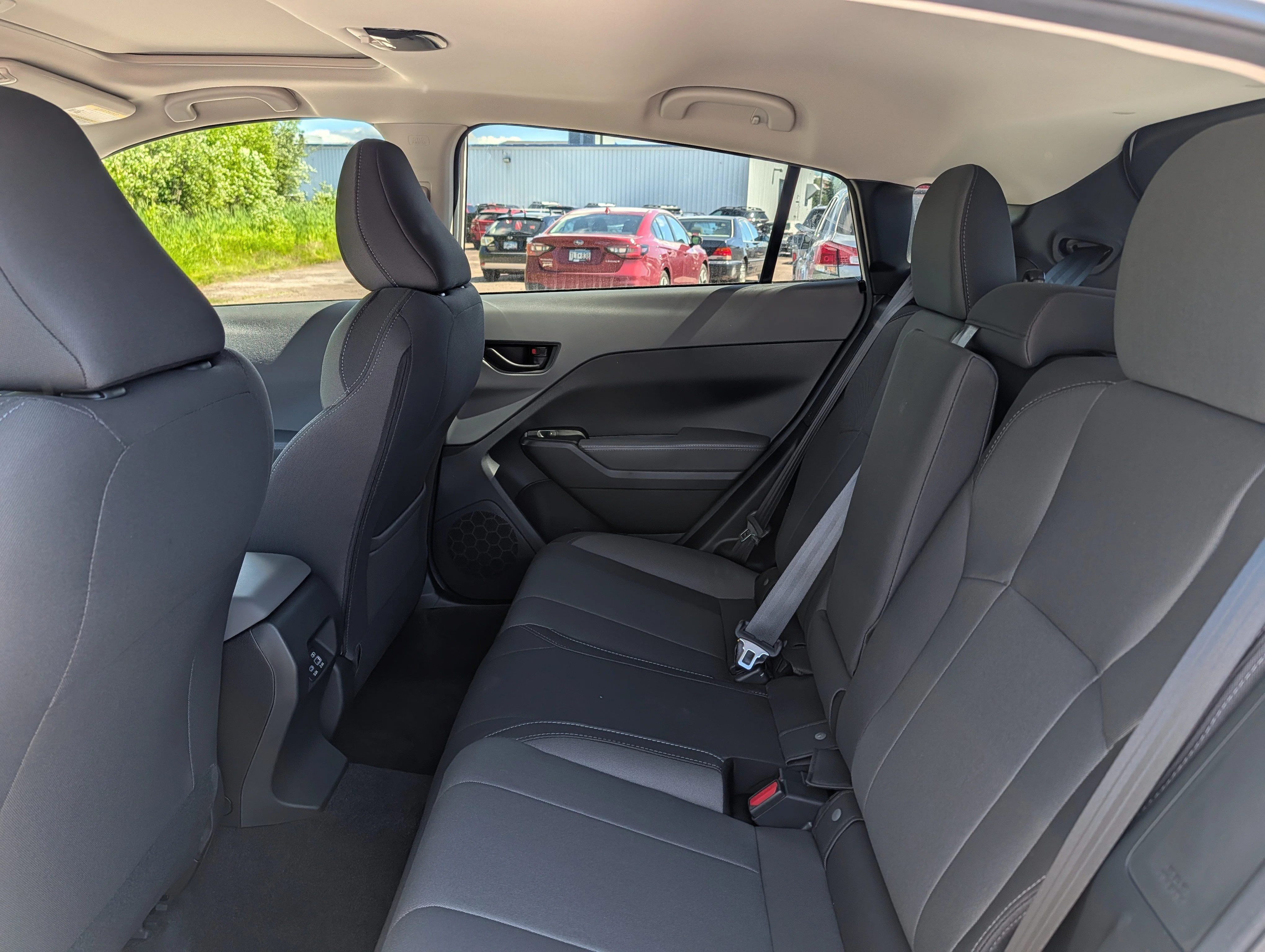 New 2026 CRYSTAL WHITE PEARL Subaru Premium image 7