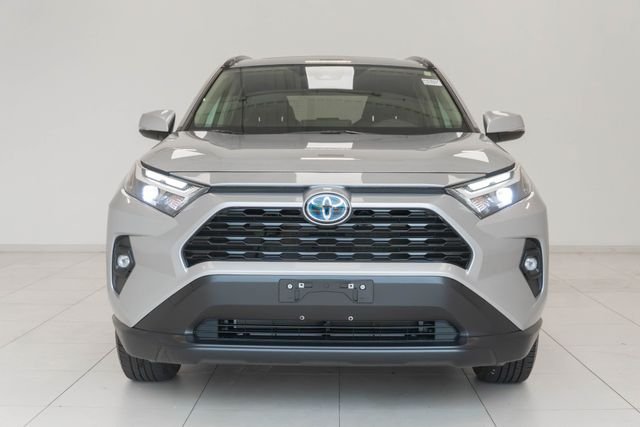 Used 2023 Silver Toyota XLE Premium image 13