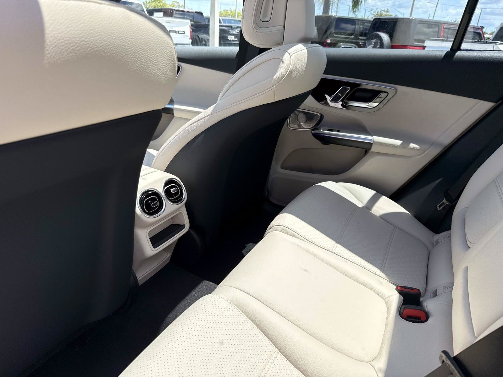 New 2027 Gray Metallic Mercedes-Benz 300 SUV image 14