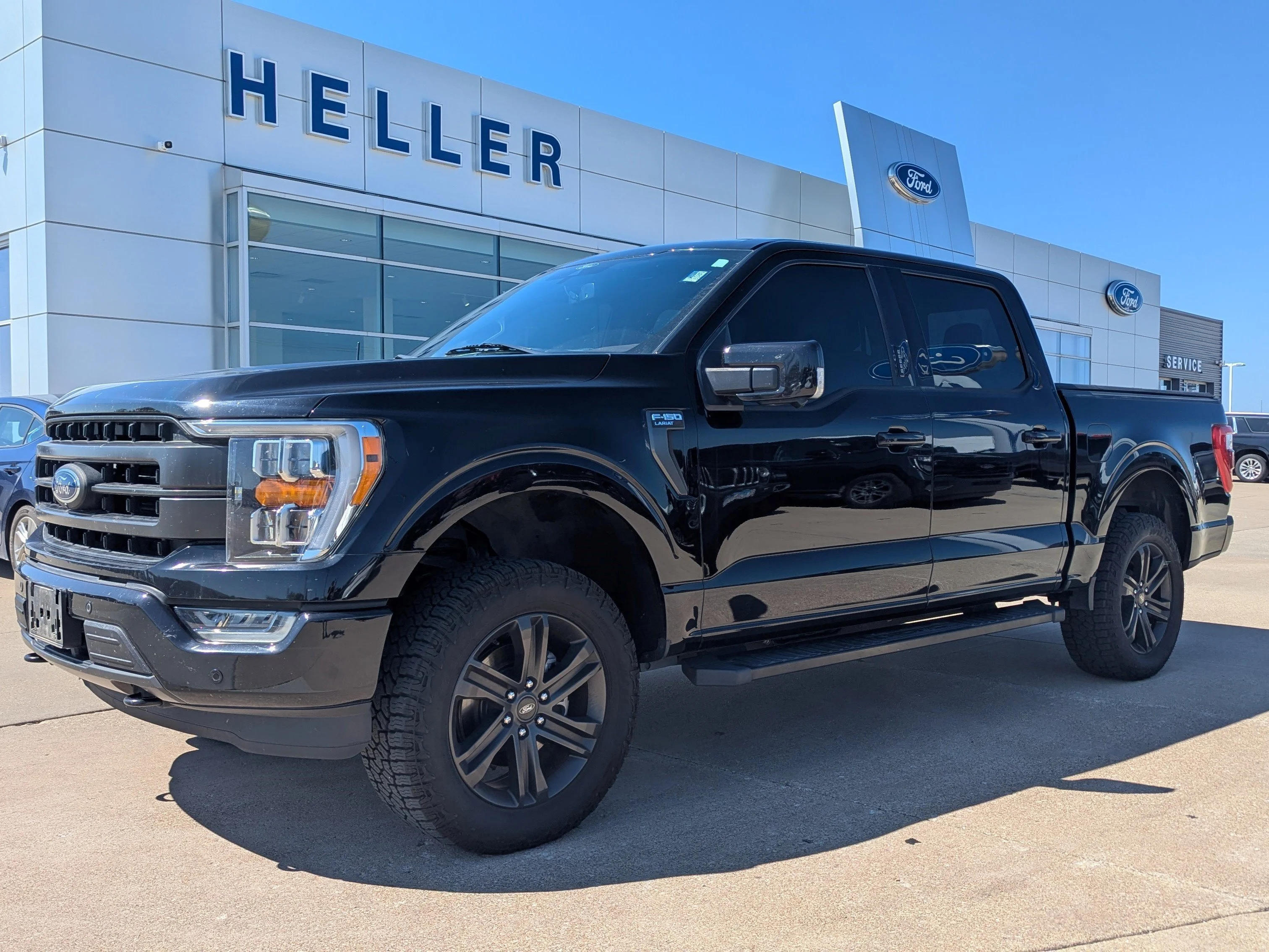 Used 2021 Agate Black Metallic Ford LARIAT image 3