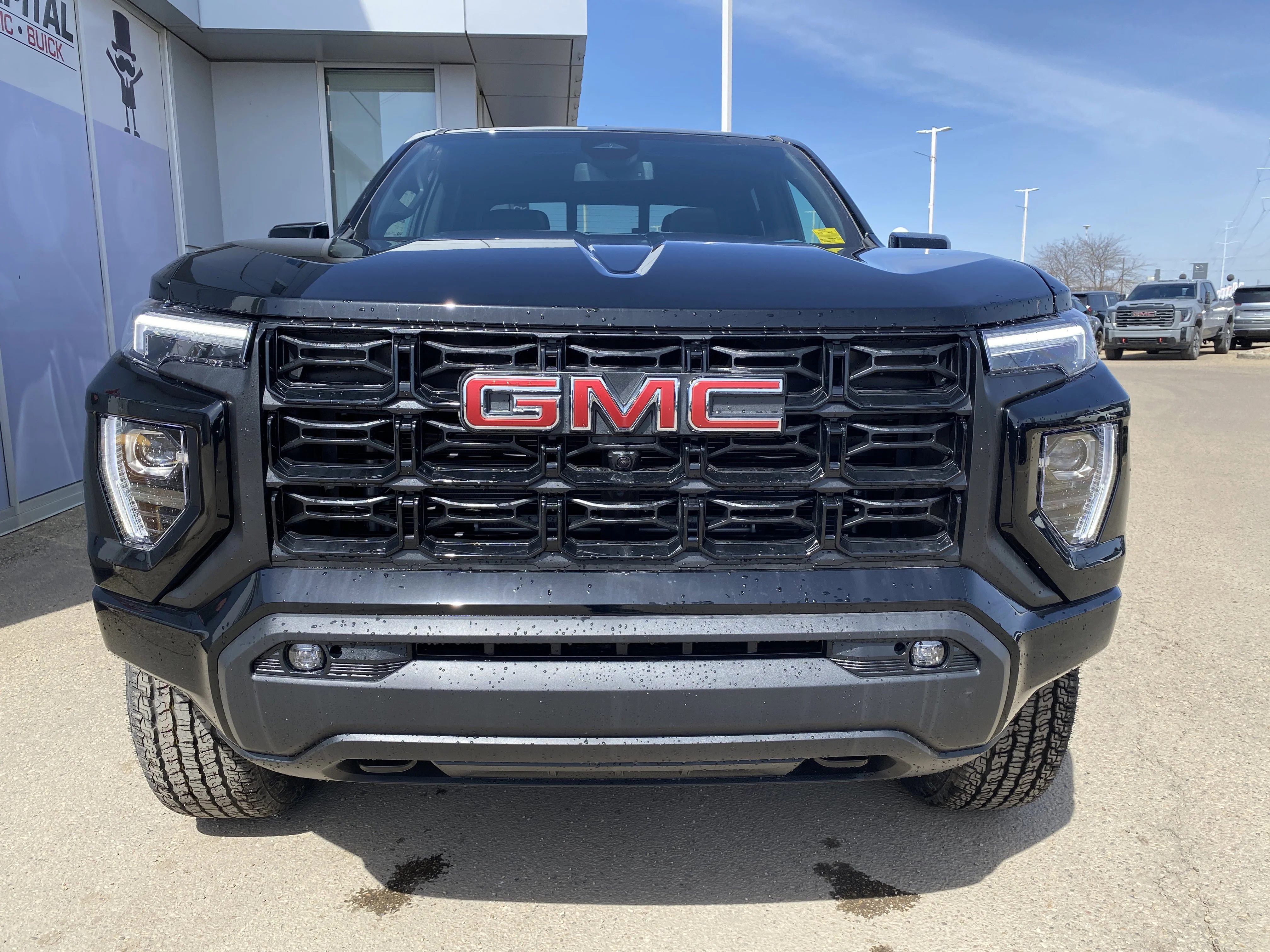 New 2026 ONYX BLACK GMC 4WD Elevation image 8
