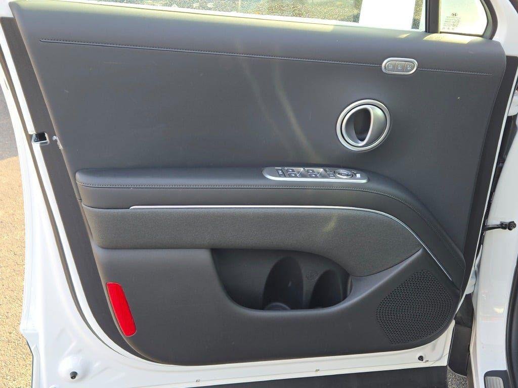 New 2026 White Hyundai Calligraphy AWD image 24