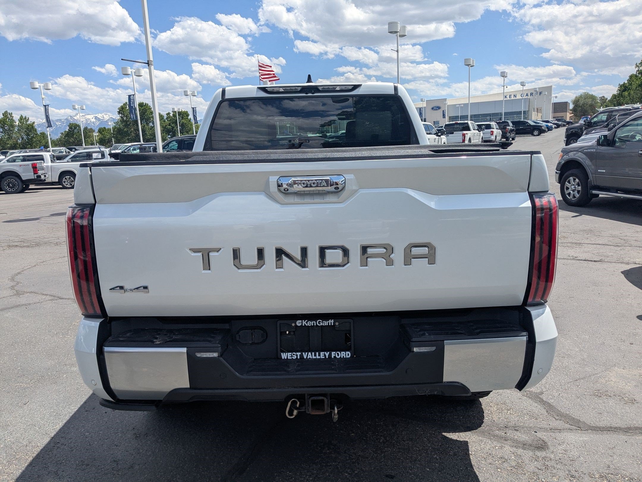 Used 2022 White Toyota Capstone Hybrid image 4