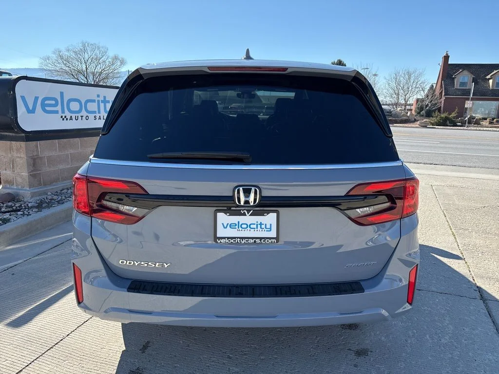 Used 2025 Gray Honda Sport-L image 4