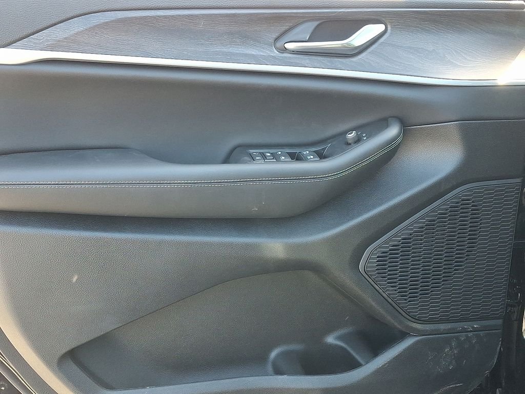 New 2026 Black Jeep Laredo image 8