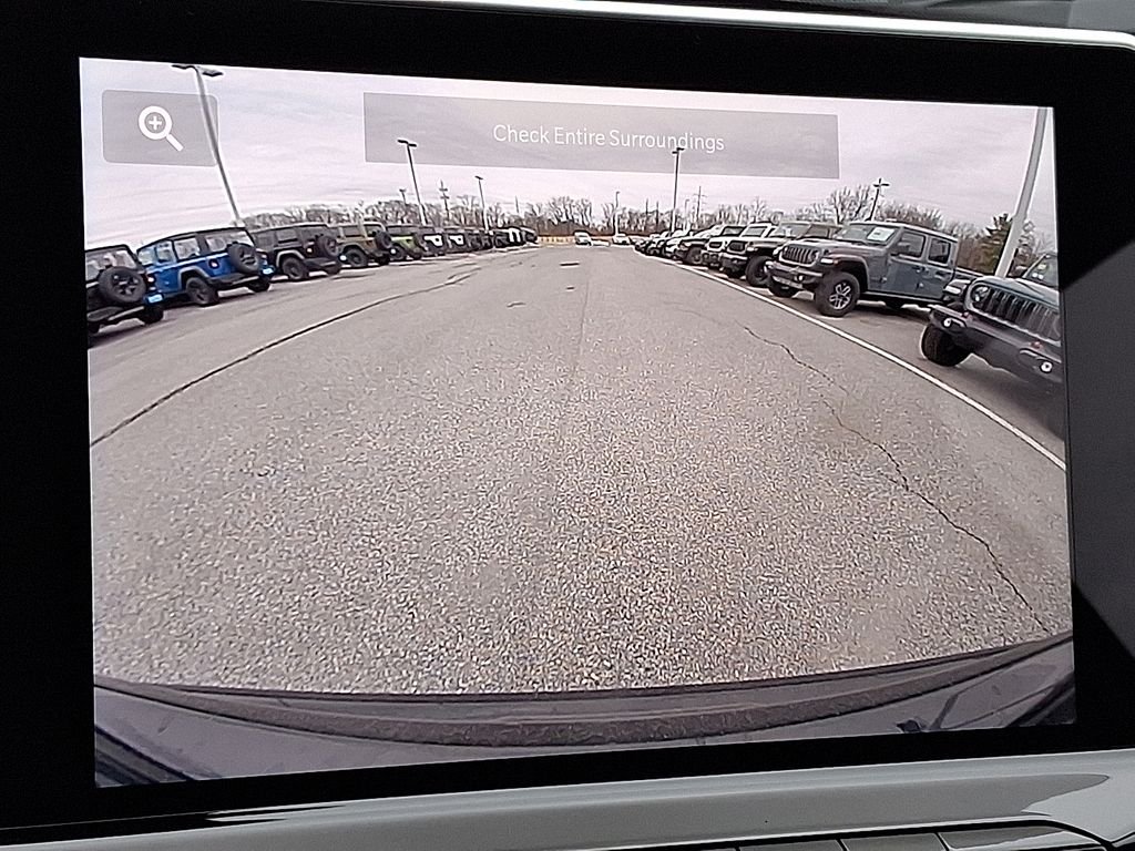 New 2026 Black Jeep Latitude image 14