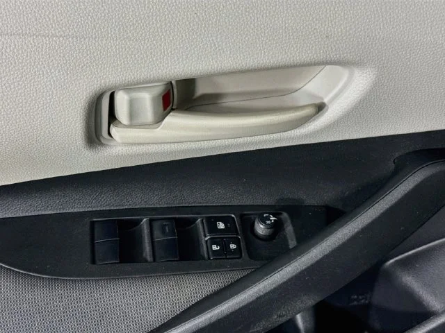 Certified Used 2022  Toyota LE image 19