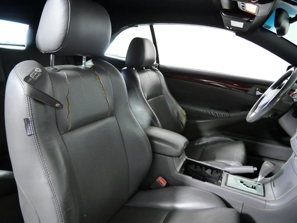 Used 2004 Black Toyota SLE image 14