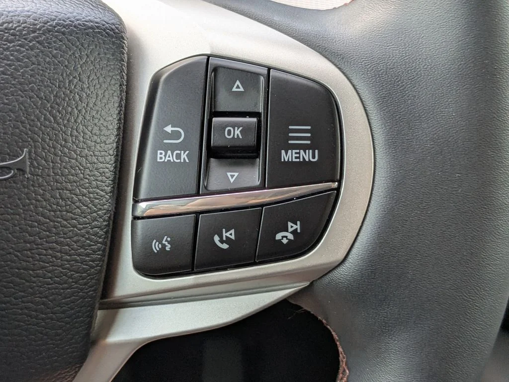 New 2026 Carbonized Gray Metallic Ford Active image 26