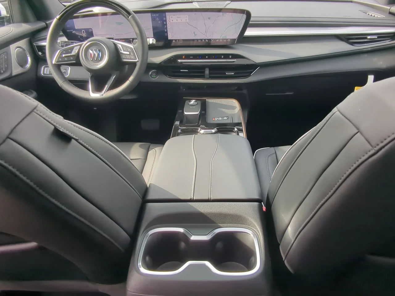 New 2026 Iridescent White Tricoat Buick Avenir image 21