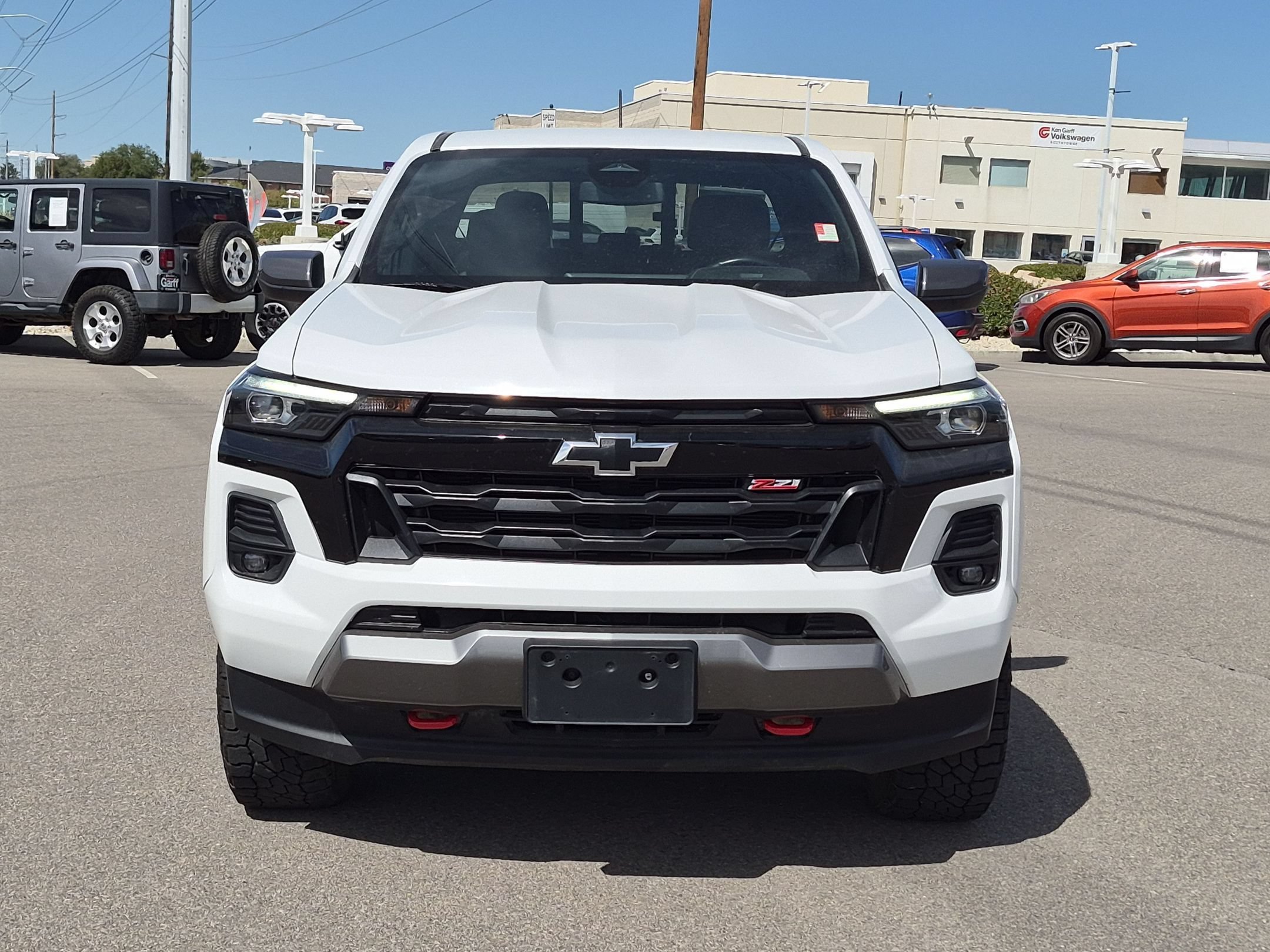 Used 2025 Summit White Chevrolet 4WD Z71 image 9