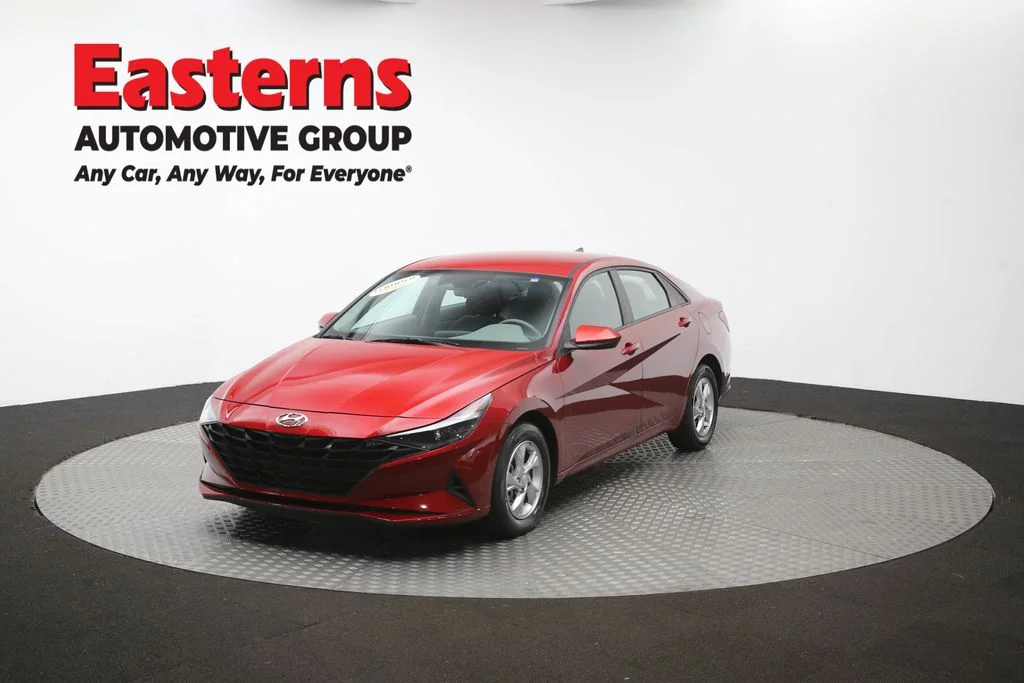 Used 2023 Red Hyundai SE image 54