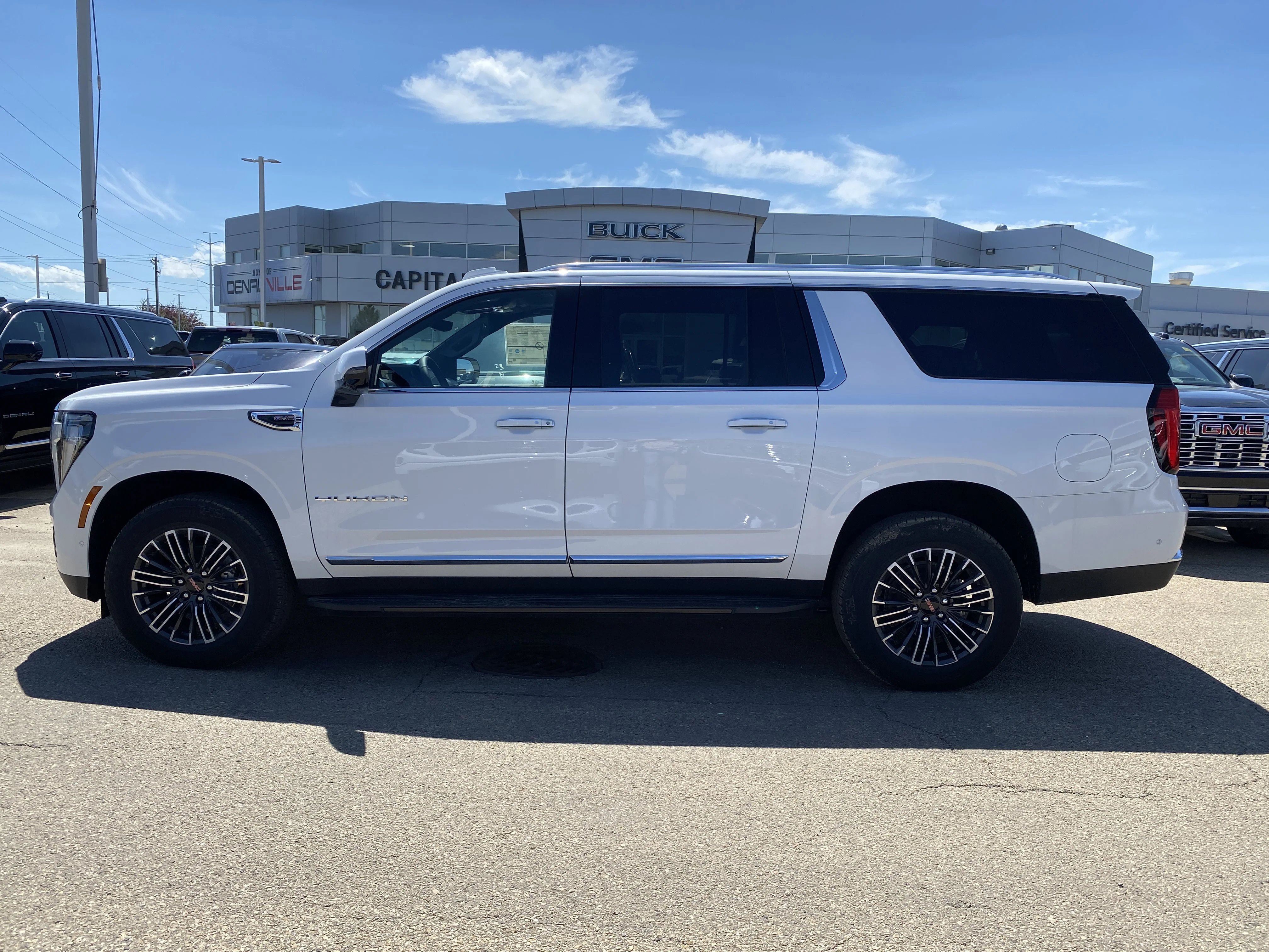 New 2026 Summit White GMC Elevation image 3