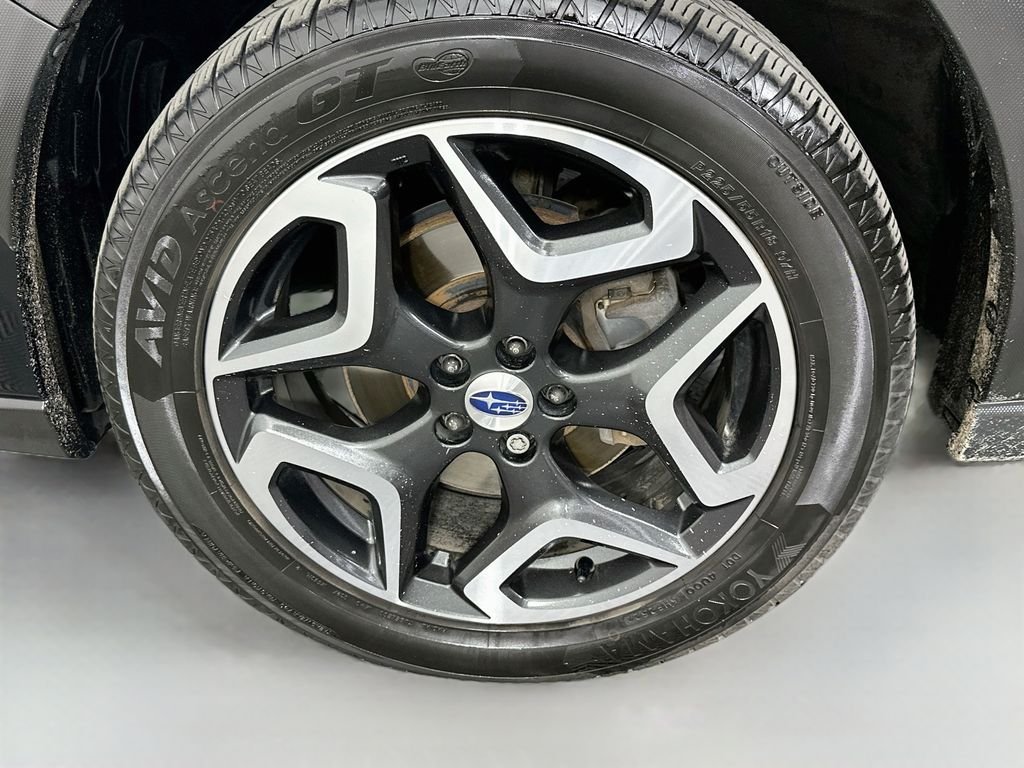 Used 2018 Crystal Black Silica Subaru 2.0i Limited image 30