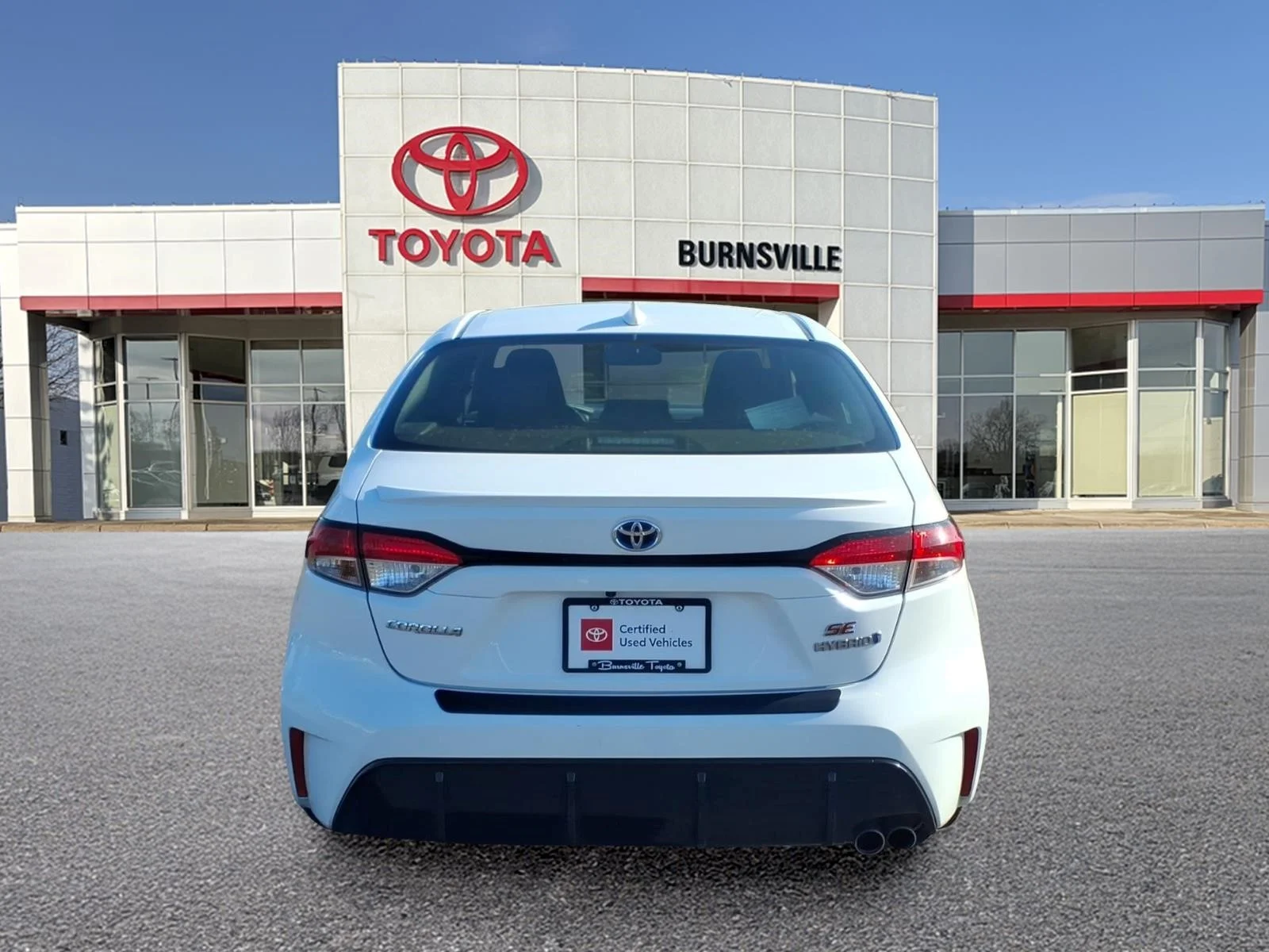 Certified Used 2024 White Toyota SE image 5