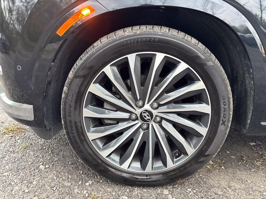 Used 2023 White Hyundai Calligraphy image 8