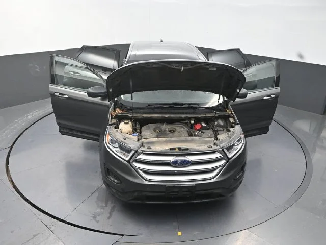 Used 2017 Gray Ford SE image 40