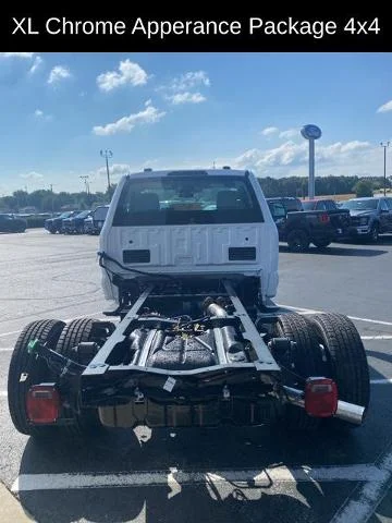 2026 Ford F-350 Super Duty Chassis Cab XL - Photo 7