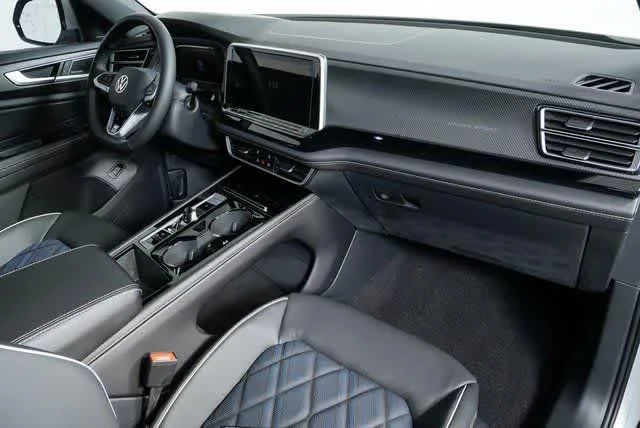 2026 Volkswagen Atlas Cross Sport SEL Premium R-LINE - Photo 25