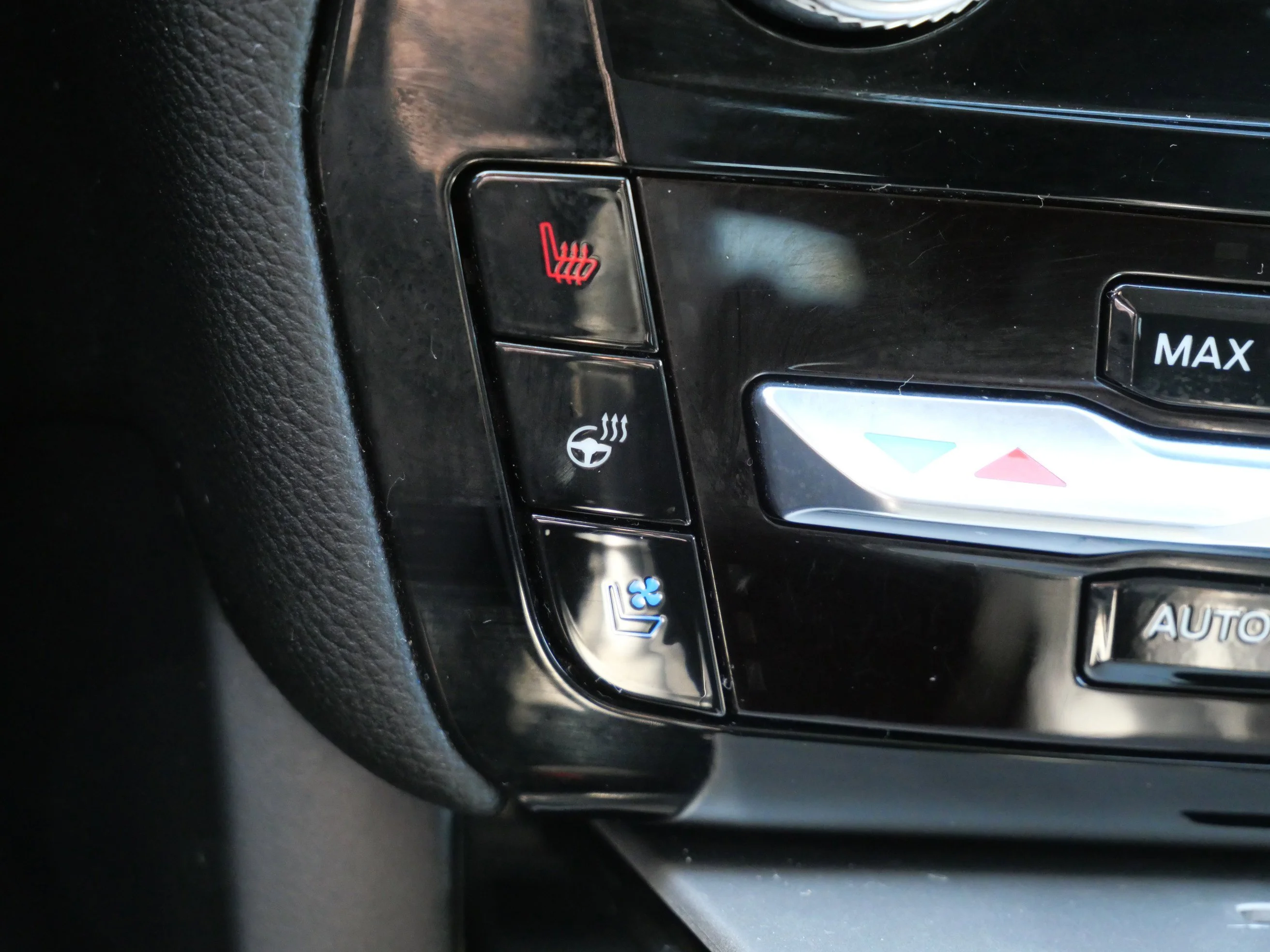 Used 2023 Oxford White Ford Limited image 25