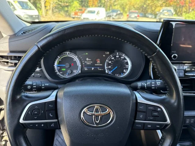 Used 2023 Gray Toyota LE image 32