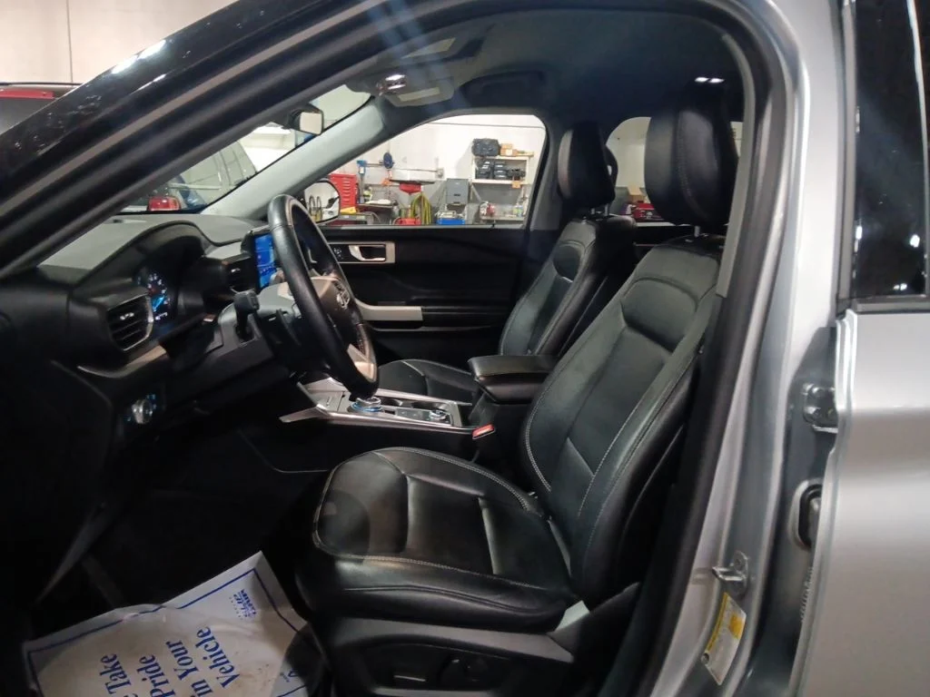 Used 2020 Iconic Silver Metallic Ford XLT image 28