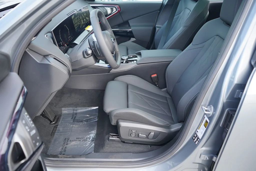 Used 2026 Gray BMW 30 xDrive image 9