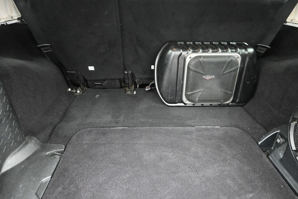 Used 2014 White Jeep Unlimited Sport image 11