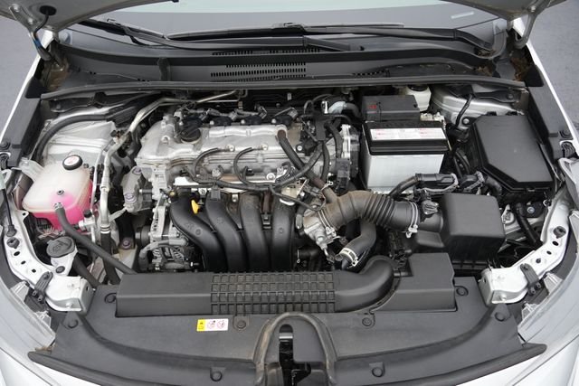 Certified Used 2022 Silver Toyota LE image 13